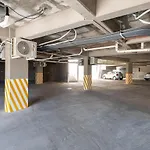 Primer Piso Condo , 3 Recamaras+2.5 Banos +Alberca