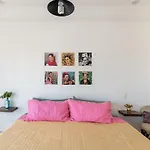 Primer Piso Condo , 3 Recamaras+2.5 Banos +Alberca