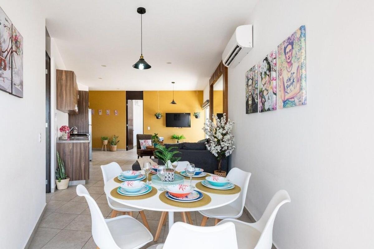 Apartamento Primer Piso , 3 Recamaras+2.5 Banos +alberca Cabo San Lucas