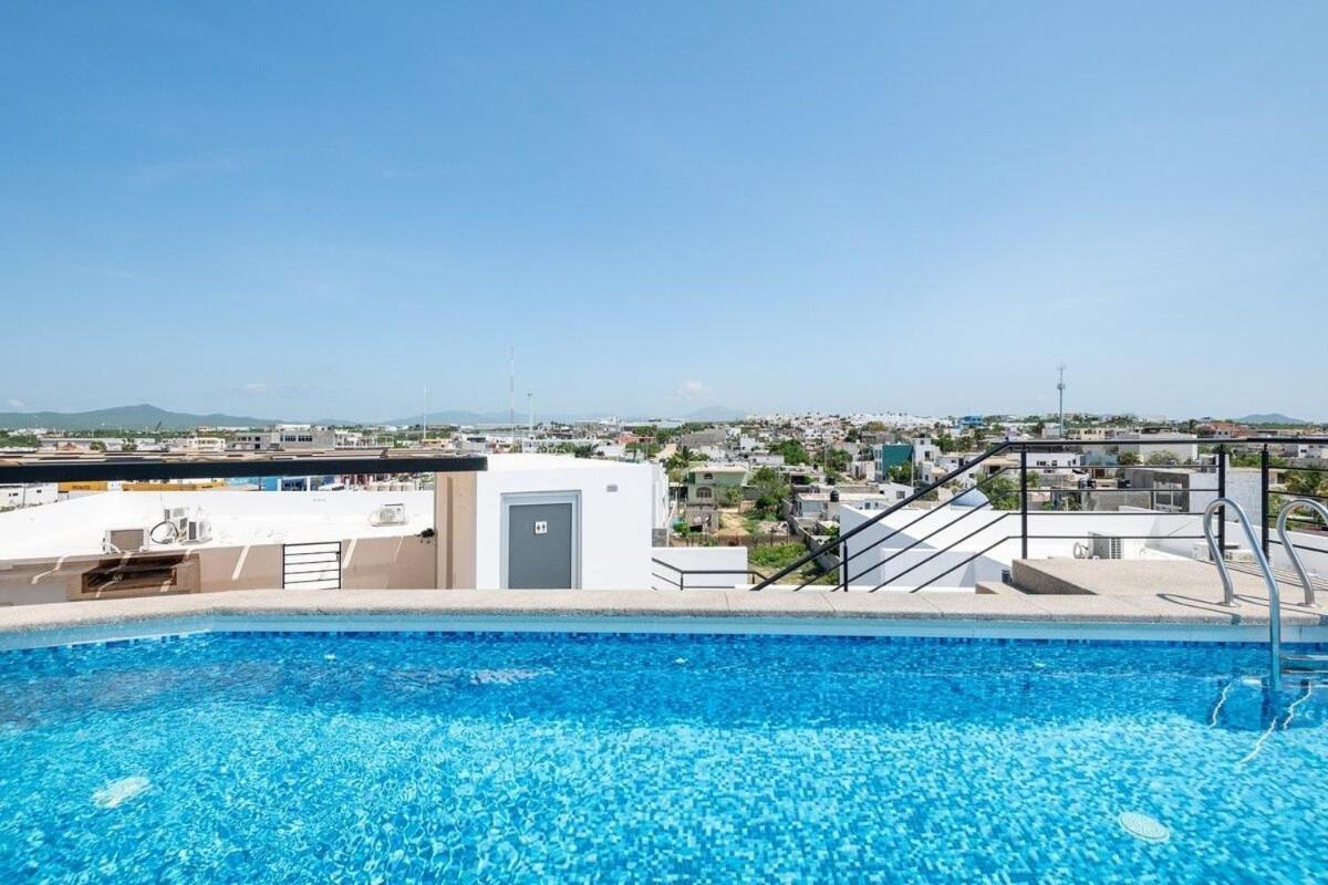 Apartamento Primer Piso , 3 Recamaras+2.5 Banos +alberca