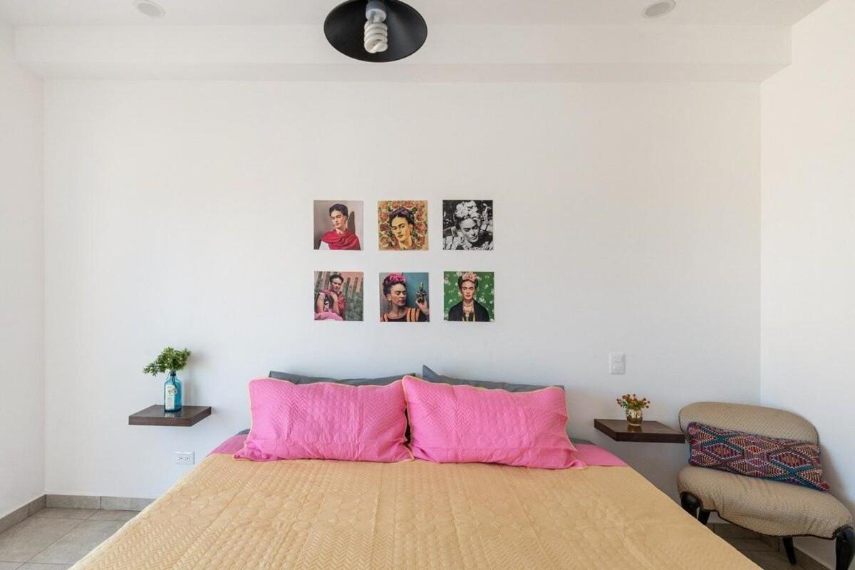 Apartamento Primer Piso , 3 Recamaras+2.5 Banos +alberca Cabo San Lucas